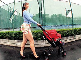 長身×爆乳×でか尻 どすけべ妻ナンパ 露出狂の喰い込み奥様は超ヤリマン！　サンプル画像04